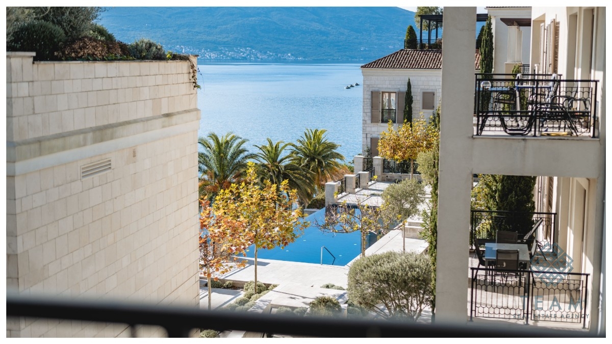 Tivat, Porto Montenegro, dvosoban stan 98 m²